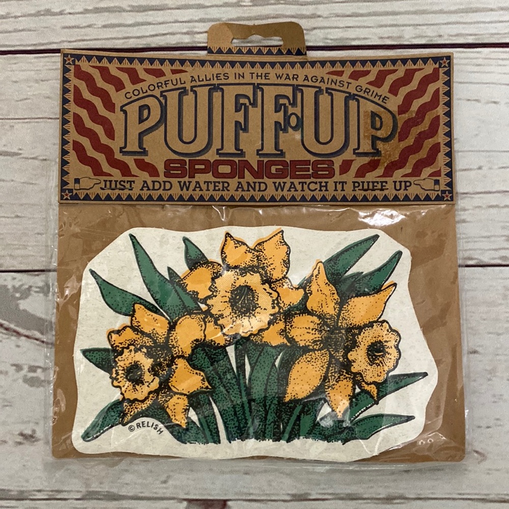 New in Package Daffadil Flower Kitchen Puff Up Sponge Yellow Green